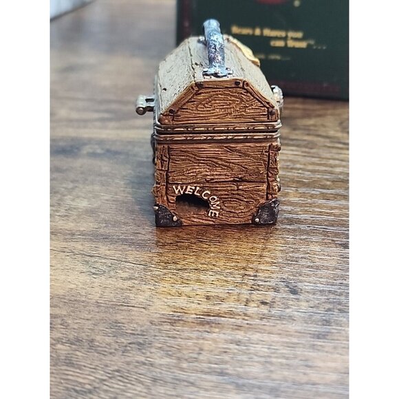 Noah's Toolbox retired 1.75 x 2in Boyds Bearstone 1995 trinket box NIB 2434 - Picture 7 of 10